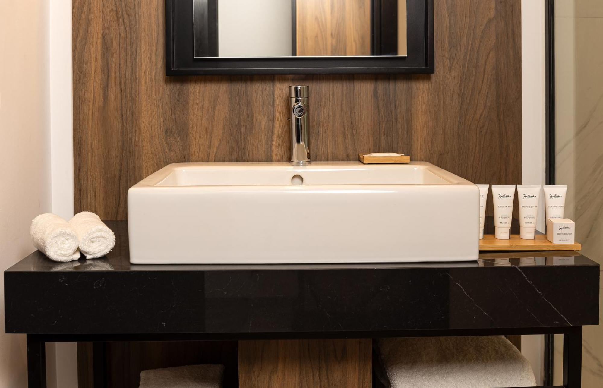 Radisson Hotel Tunis, City Center 外观 照片
